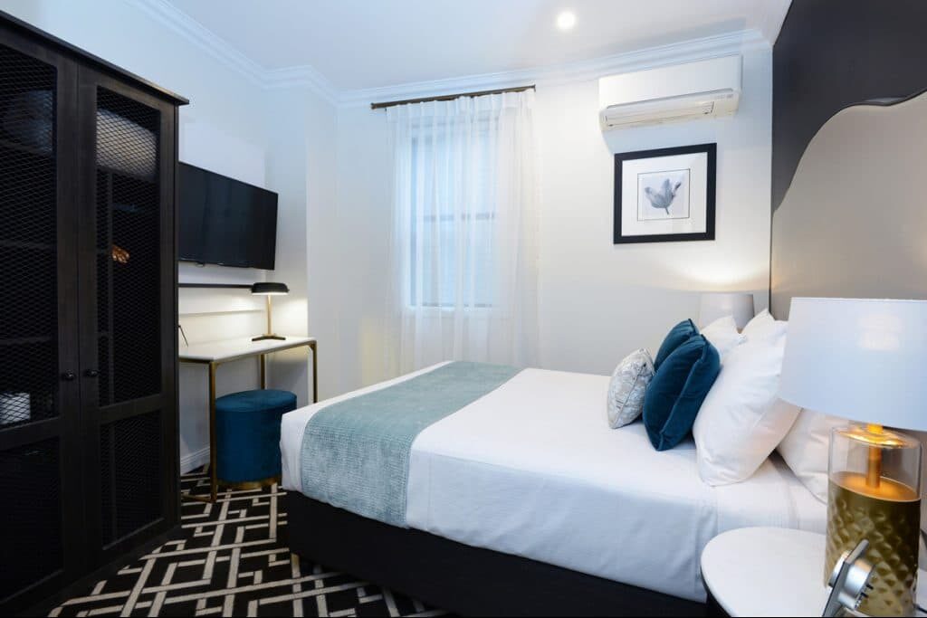 md_HCPL_Queen-Room_203_01-1024x684-1024x683 Randwick Accommodation
